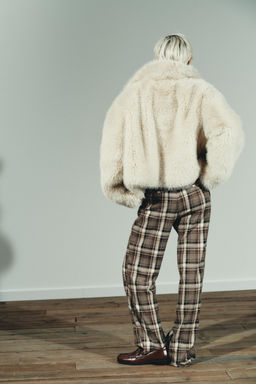 CHECKED TROUSERS - Zara фото 6