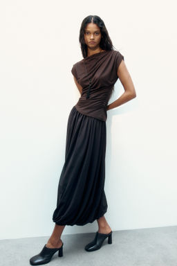 Top drapeado con escote barco - H&m фото 6