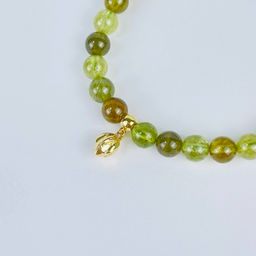 Браслет из зеленого Граната (Гроссуляр) с подвеской - Радуга самоцветов фото 3