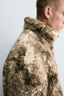 PRINTED FAUX SHEARLING JACKET - Zara фото 7