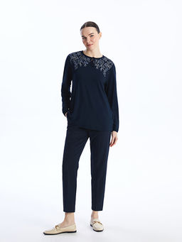 Ba?lamal? Yaka ?i?ekli Uzun Kollu Kad?n Bluz