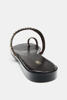 SANDALIA PLANA TACHAS / Marr?n - Zara фото 6