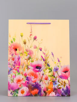 Цена за 2 шт. Пакет подарочный ламинированный вертикальный Прогулка по лугу, 26?12?32 см