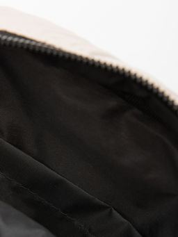 V55 501 86 Сумка мессенджер