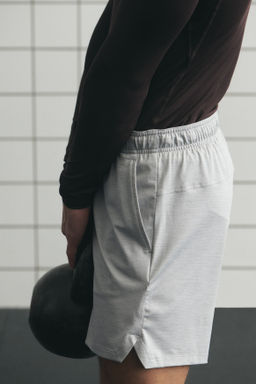 Pantal?n corto de deporte con DryMove - H&m фото 12