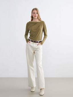 D?k?ml? Yaka B?zg?l? Bluz