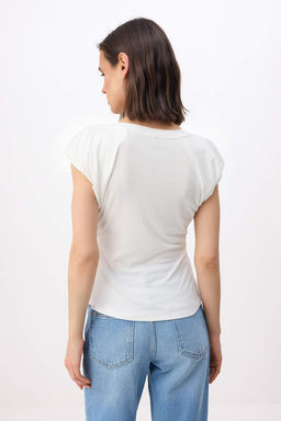 Ekru Fitted/Vucuda Oturan Reglan Kol K?sa Kollu Yumusak Orme Bluz TWOSS26BZ00526 - Trendyolmilla фото 4