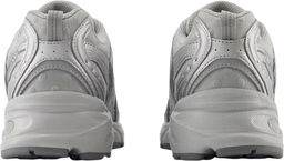 Кроссовки взрослые