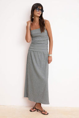 Siyah Ekose A-Kesim/Can Form Straplez Kolsuz Buzgulu Maxi Dokulu Orme Elbise TWOSS26EL00213