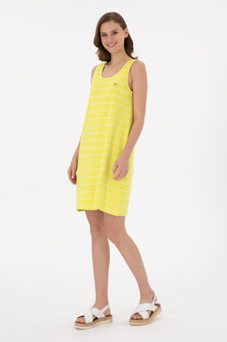 Женское неоново-желтое трикотажное платье Неожиданная скидка в корзине