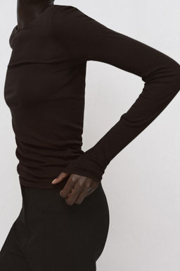 SUPIMA® LONG SLEEVE T-SHIRT