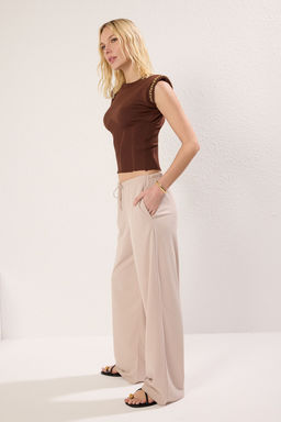 TRENDYOLMILLA Tas Straight Baglama Detayl? Esnek Orme Pantolon TWOSS25PL00072  фото 2