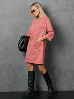 Платье из искусственной замши