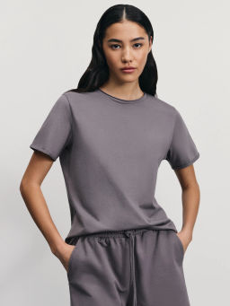 Хлопковая футболка прямого кроя / Zarina