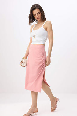 Pembe Duz Kalem Y?rtmacl? Normal Bel Midi Scuba Krep Orme Etek TWOSS26ET00150