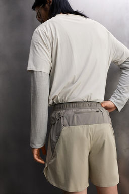 PANTAL?N CORTO TRAIL RUNNING COMBINADO / Gris - Zara фото 5