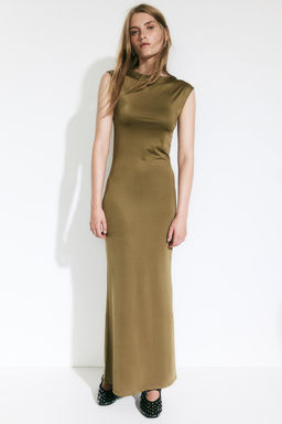 Vestido ajustado con falda sirena