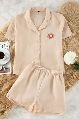 Trendyolmilla Lacivert %100 Pamuklu Dantel ve Nak?s Detayl? Muslin Sortlu Dokuma Pijama Tak?m? THMSS25PT00038  фото 7