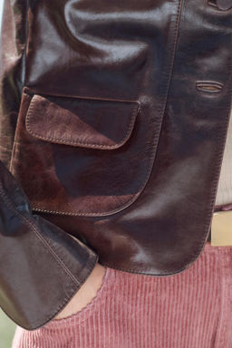 LIMITED EDITION 100% LEATHER CROPPED BLAZER - Zara фото 4