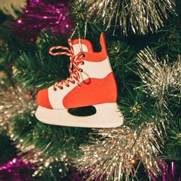 Елочная игрушка ручной работы - Хоккейный конек