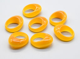 Кольцо крупное из кошачьего глаза желтый размер 19 Радуга камня