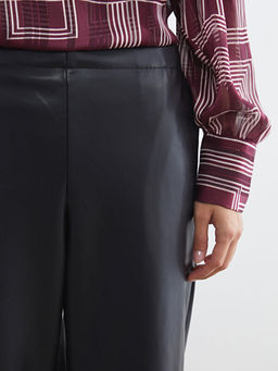 Beli Lastikli Kad?n Deri G?r?n?ml? Pantolon