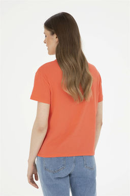 Женская футболка с круглым вырезом и цветком граната Неожиданная скидка в корзине - U.s. polo assn фото 5