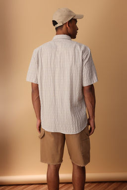TRENDYOL MAN Bej Oversize Fit Dokulu Kabartmal? Kareli Yazl?k Gomlek TMNSS25GO00047 - Trendyolmilla фото 4