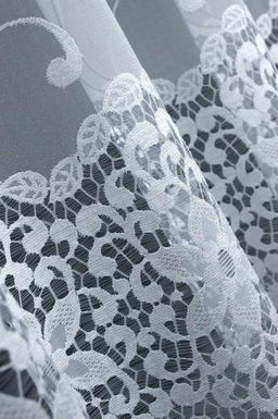 Арт. 318800/280, класс ЛЮКС, с эффектом аппликации (вышивки), цвет белоснежный, сложная фактура плетения., ГОТОВЫЕ ШТОРЫ,ширина 500 см x высота 270 см (на шторной ленте)