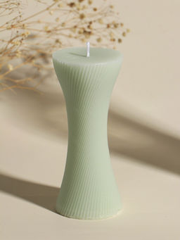 Свеча интерьерная "Талия" нежно-зеленая 5,8х5,8х13,2 см