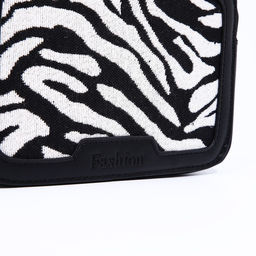 Сумка женская кросс-боди на молнии, 18×7×16 см, с животным принтом, чёрная