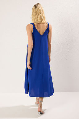 Saks Rahat Kesim V Yaka Midi Dokuma Elbise TWOSS23EL00882