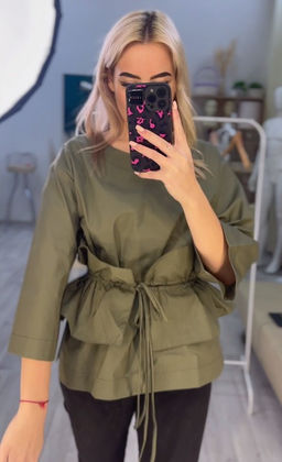 ВИДЕООБЗОР Блуза со съемным воланом - Vals фото 9