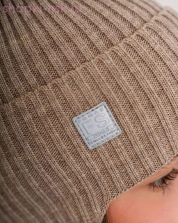 D 203 Колпак для девочки (52-54)