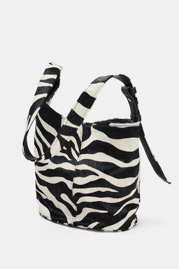 ASYMMETRIC SOFT LEATHER MINI BUCKET BAG - Zara фото 4