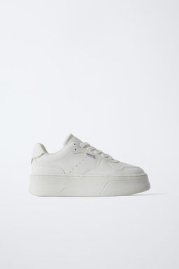 PLATFORM TRAINERS