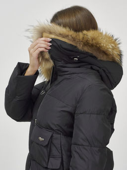 Куртка Бренд Visdeer ПРЕМИУМ КЛАССА зимняя с мехом ЕНОТА, черного цвета