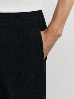 Брюки relax fit из фактурной ткани / Zarina