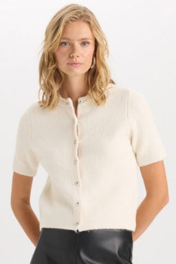 Regular Fit Bisiklet Yaka Basic Duz Dugmeli K?sa Kollu Triko H?rka