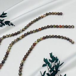 Бусины для украшений из Уральской яшмы (44 бусины)