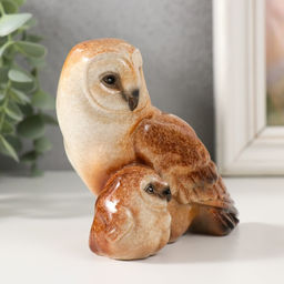 Фигурка полистоун лак «Обыкновенная сипуха (сова) с детёнышем», 11.5×6.5×10.2 см