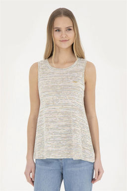 Женская сиреневая футболка