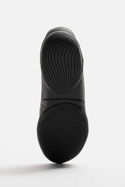 LIMITED EDITION TRAINERS - Zara фото 4