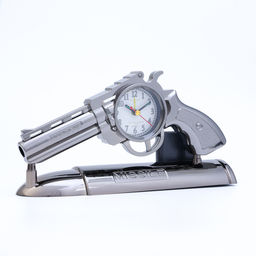 Часы - будильник настольные «Пистолет», дискретный ход, циферблат d=7 см, 13×24 см, АА