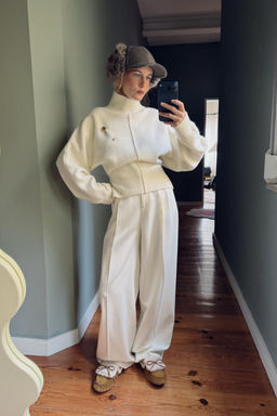 SOFT KNIT HIGH NECK JUMPER