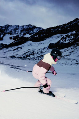 WINDPROOF AND WATER-REPELLENT RECCO® SYSTEM SKI COLLECTION DOWN JUMPSUIT, CHARACTERISTICS