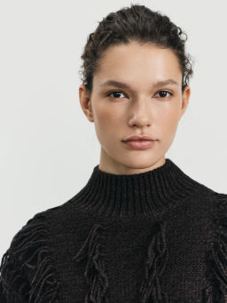 Свитер из фактурной пряжи / Zarina