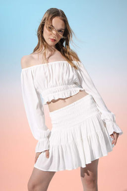 Блузка обычного кроя с открытыми плечами и жатой тканью с длинными рукавами - Defacto фото 3