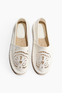 Alpargatas con bordado ingl?s - H&m фото 3