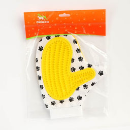 Рукавица-щетка для шерсти 25 х 13 см, жёлтая - Пижон фото 5